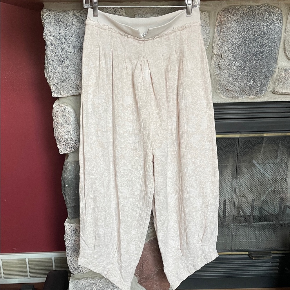 Light Cream Wide-Leg Women's Pants with Subtle Texture